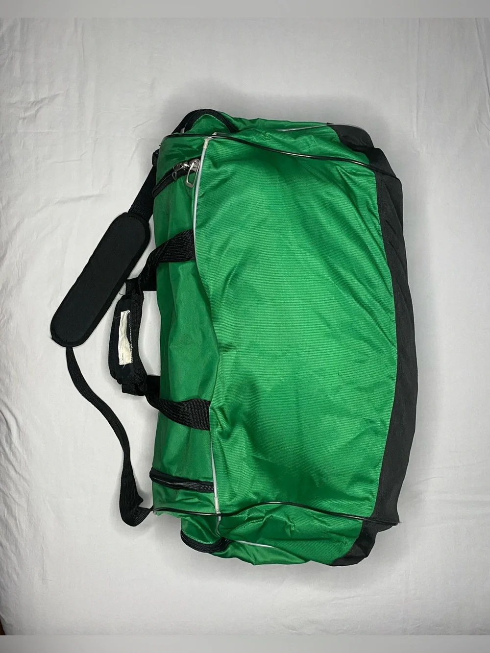 Nike Green Duffle Gym Bag with Padded Shoulder Strap & Handle White Swoosh Logo